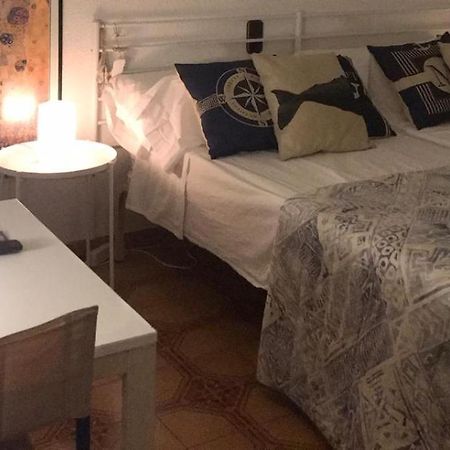 Bed&Coffee - Habitacion En Vivienda Habitual Lägenhet Santa Pola Exteriör bild